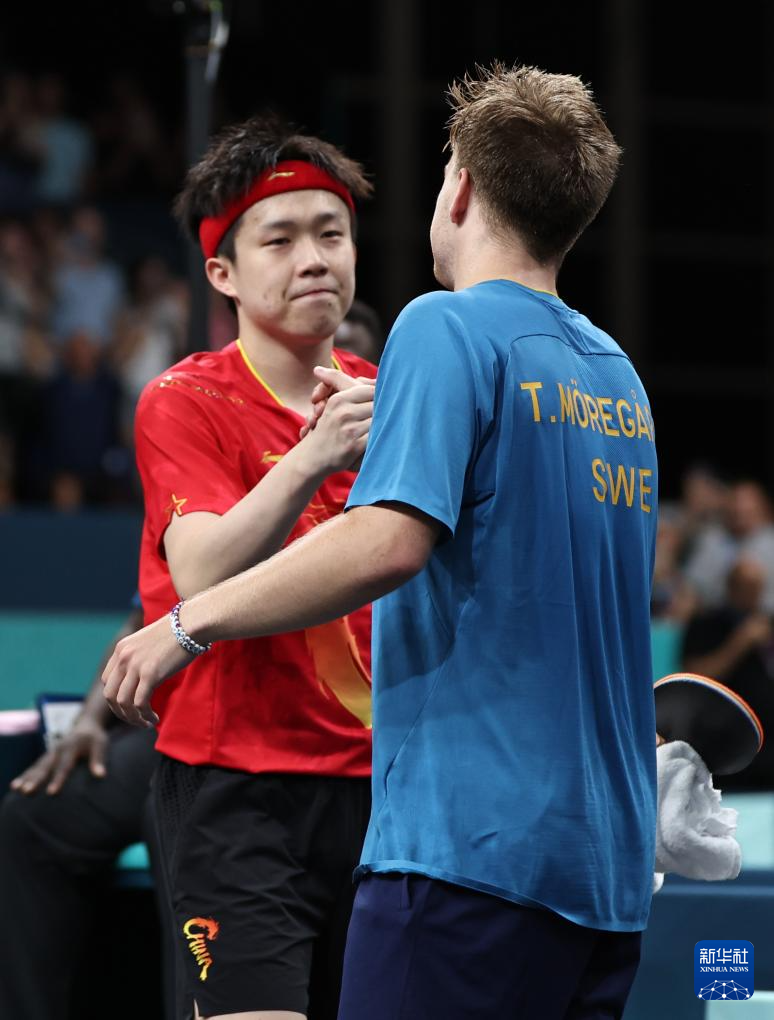 曼领衔的马 曼领衔的马