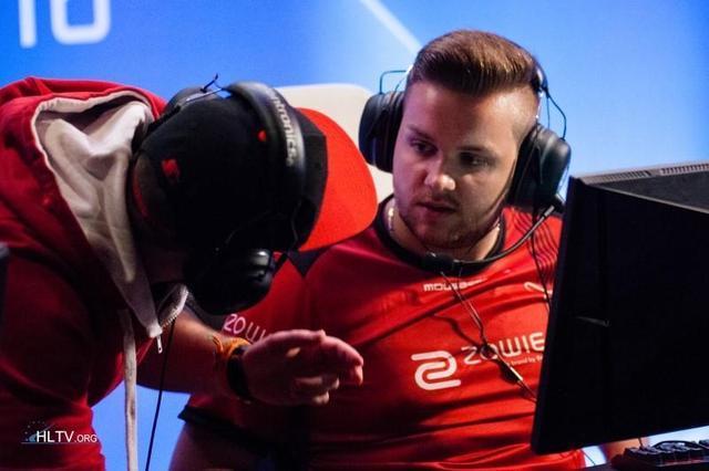 而是继续以 而是继续以