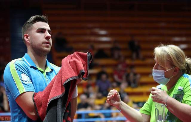 自由市场回 自由市场回